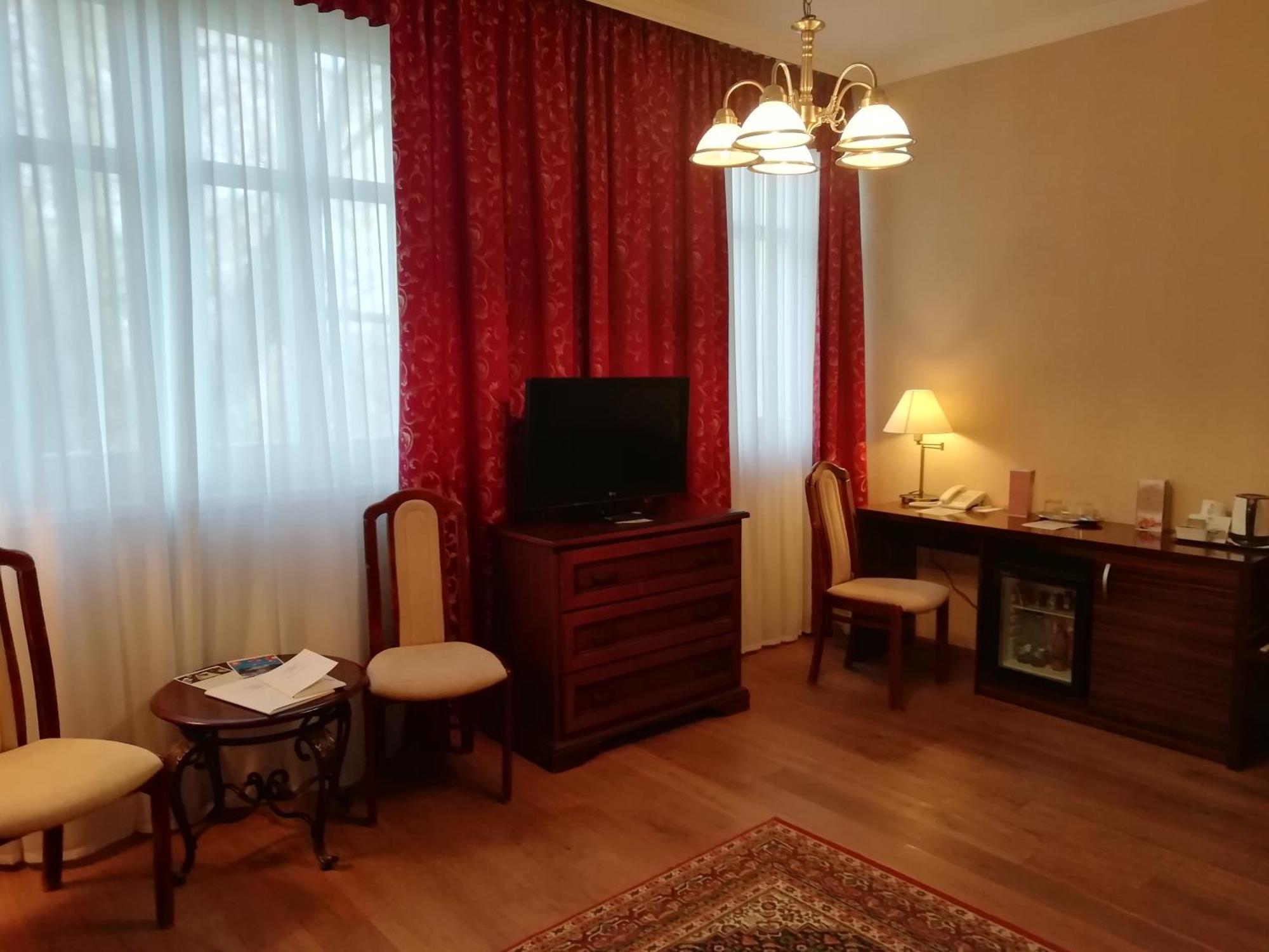 מלון Batthyany Kastelyszallo 4*